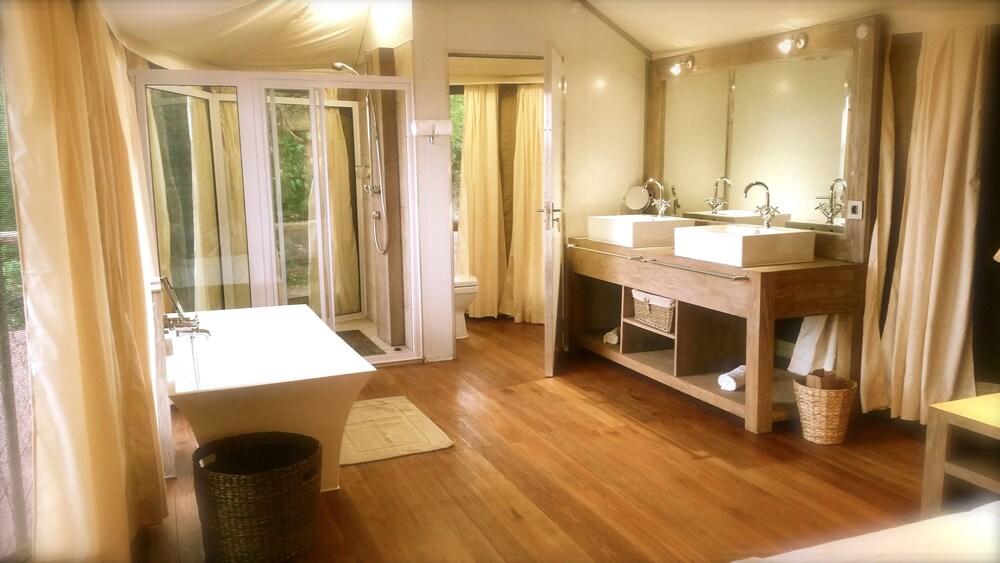 Nambwa Tented Lodge Kongola ภายนอก รูปภาพ